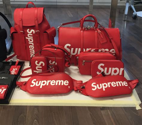 sacoche supreme louis vuitton prix